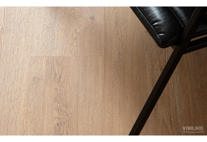 Кварц-винил Дуб Гранада (1227*232*2,5 мм) — купить в Южно-Сахалинске