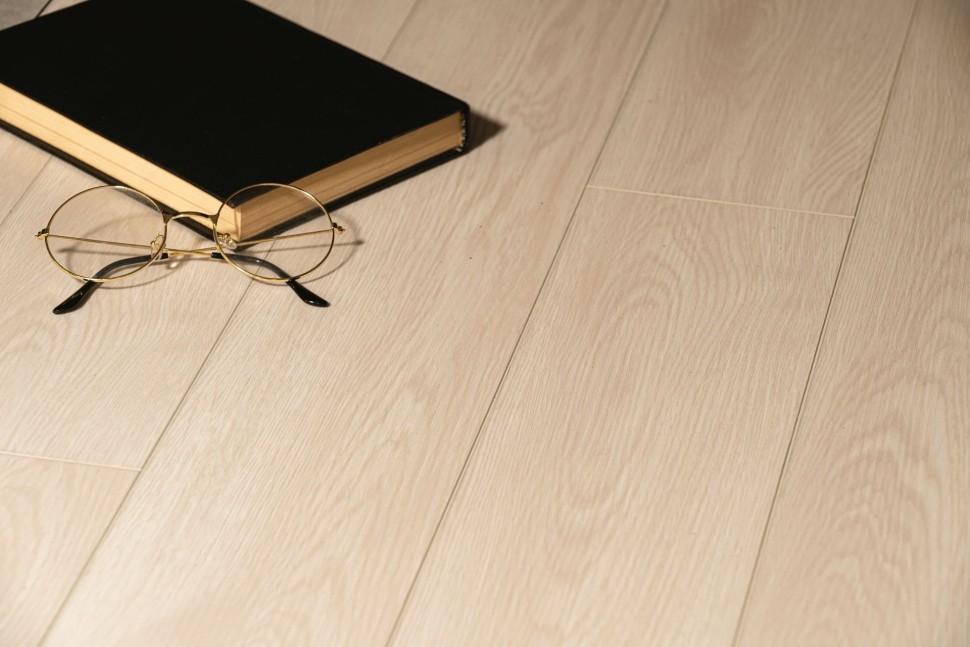 Виниловый ламинат "Bonkeel" Style Дуб Фокси (1200*125*4 мм) — купить в Южно-Сахалинске