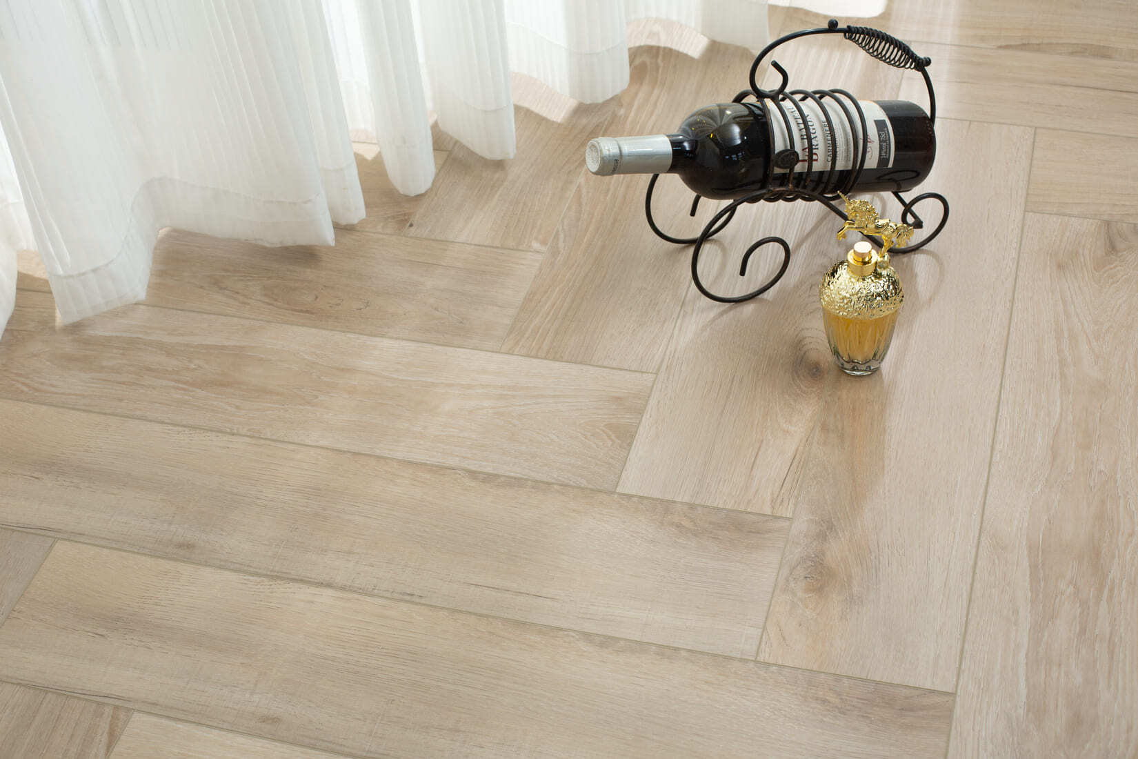 Плитка SPC "OneFloor" 3009 А,В  ЁЛКА (640*128*4 мм) — купить в Южно-Сахалинске