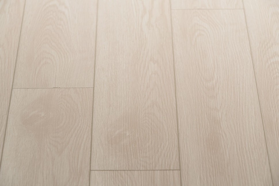 Виниловый ламинат "Bonkeel" Style Дуб Фокси (1200*125*4 мм) — купить в Южно-Сахалинске